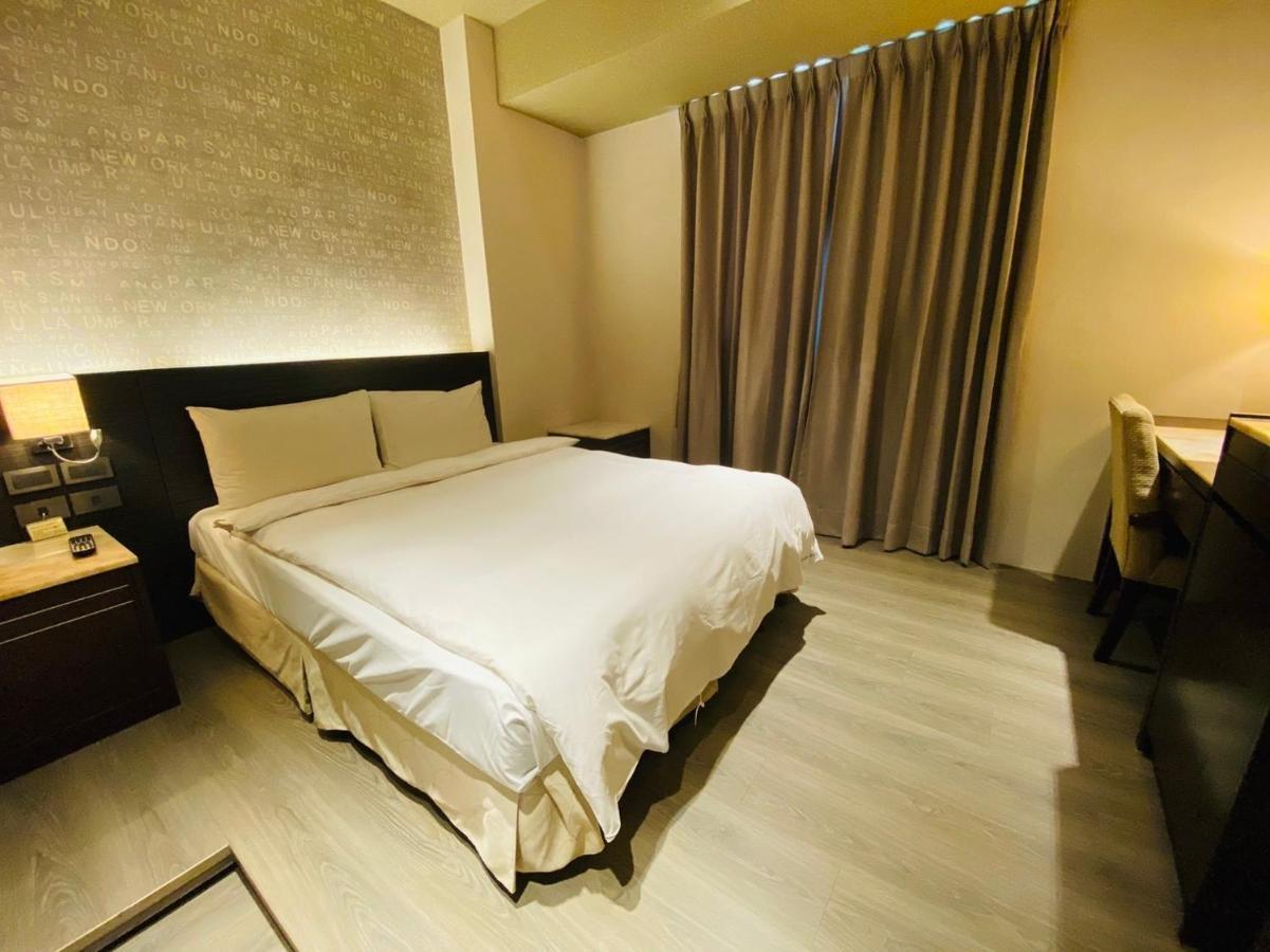Dlinn Hotel Taichung Exterior foto