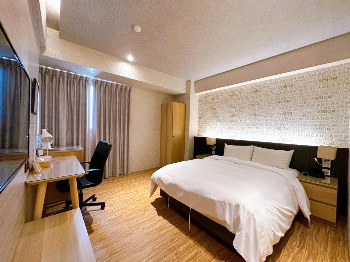 Dlinn Hotel Taichung Exterior foto