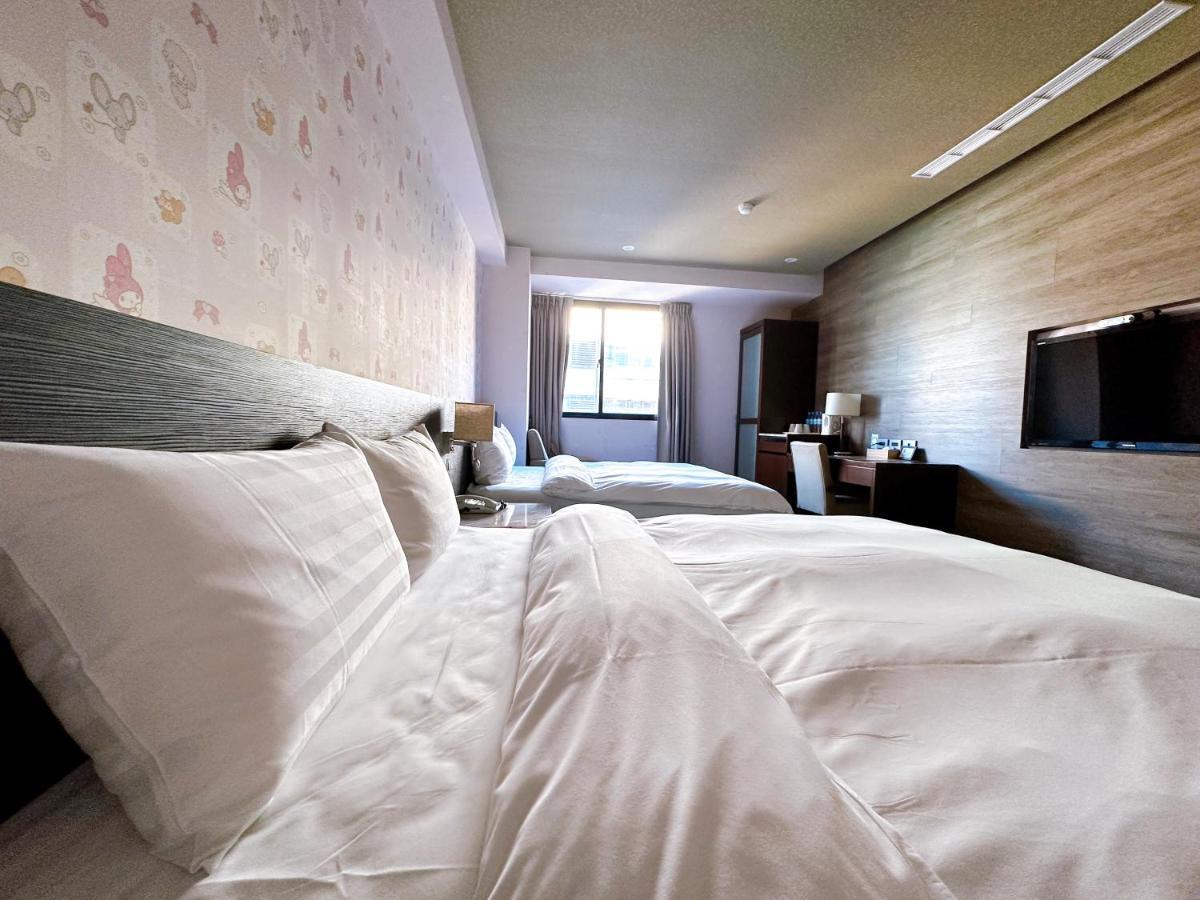Dlinn Hotel Taichung Exterior foto