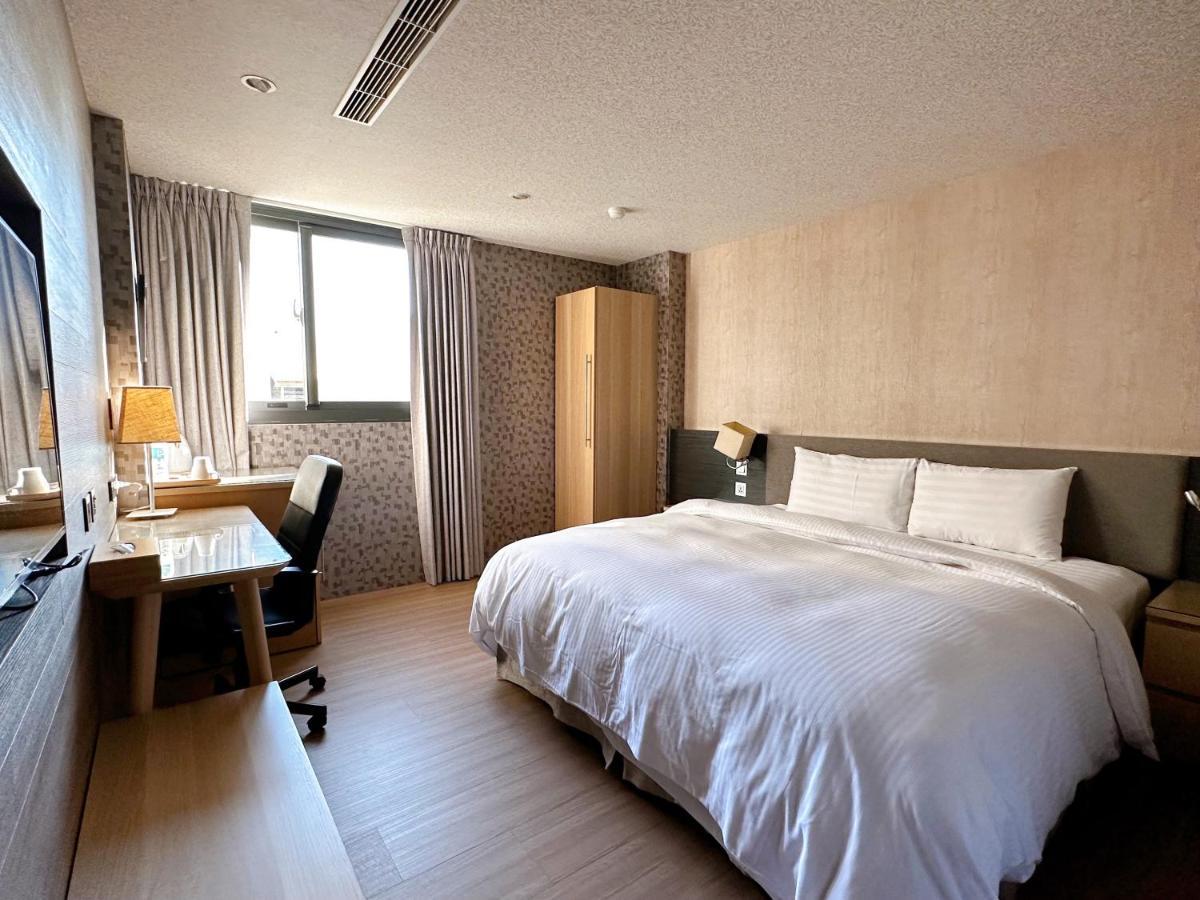 Dlinn Hotel Taichung Exterior foto