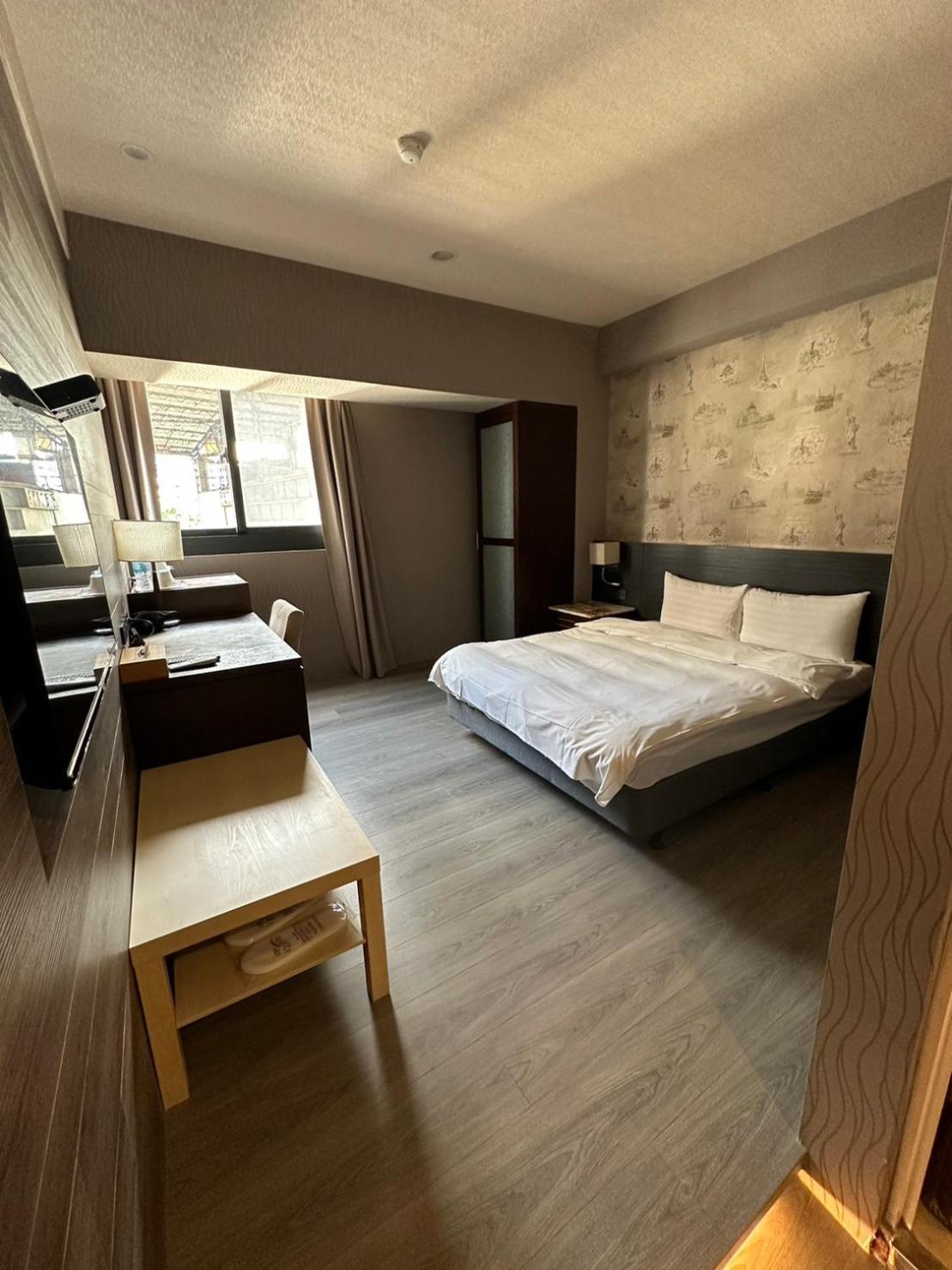 Dlinn Hotel Taichung Exterior foto