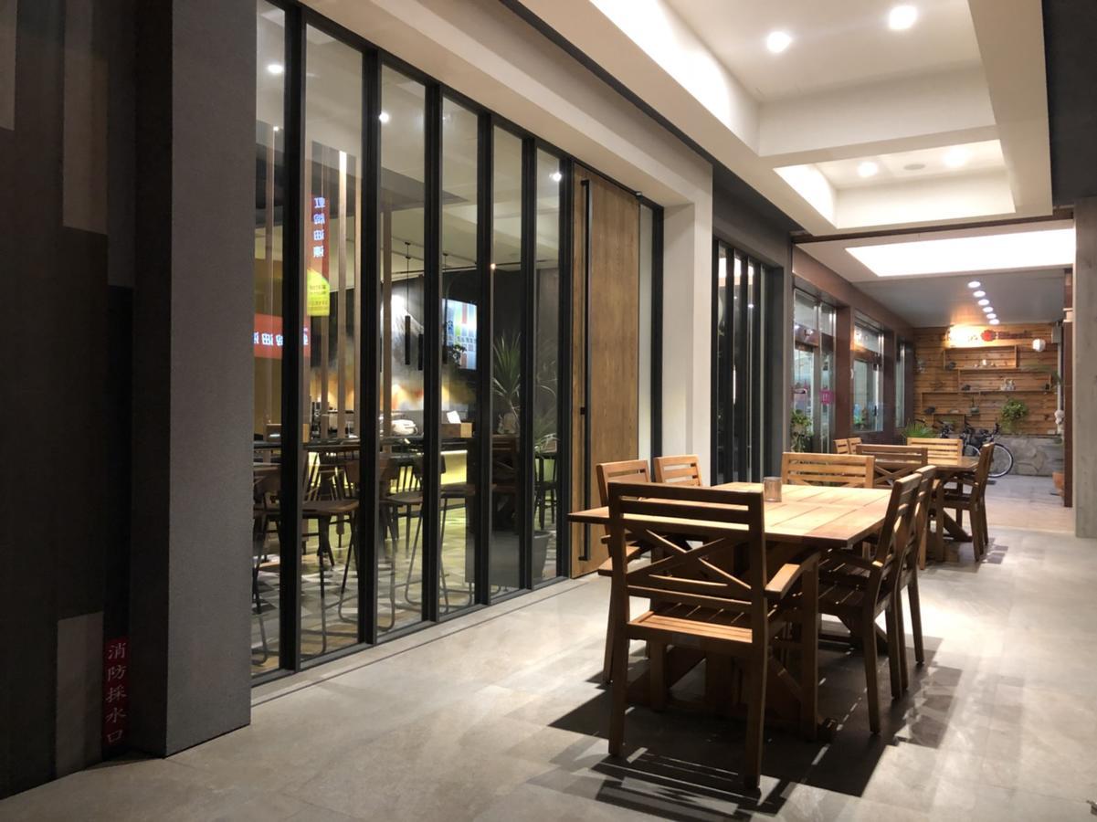 Dlinn Hotel Taichung Exterior foto