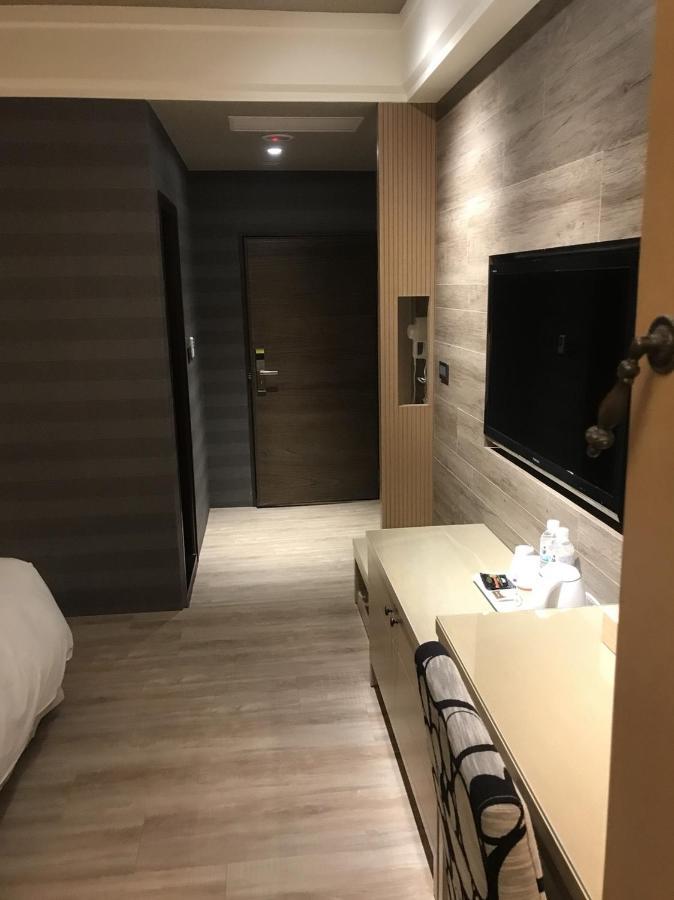 Dlinn Hotel Taichung Exterior foto